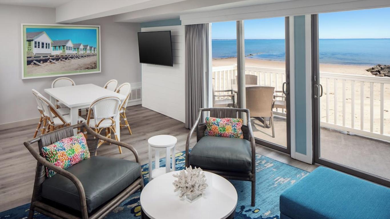 Surfside Hotel and Suites